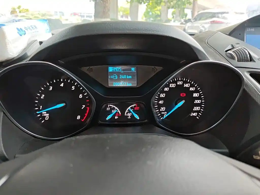 Ford Kuga — миниатюра 12