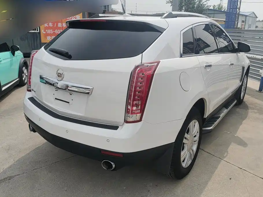 Cadillac SRX — миниатюра 3
