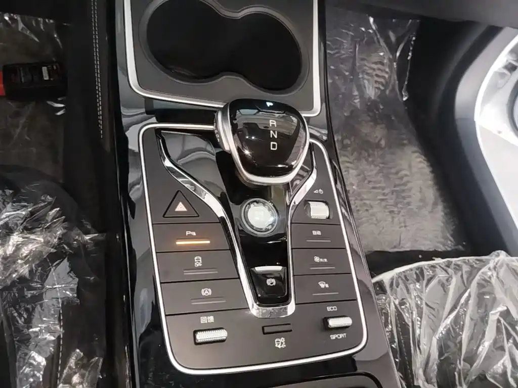 BYD Qin NEV — миниатюра 14