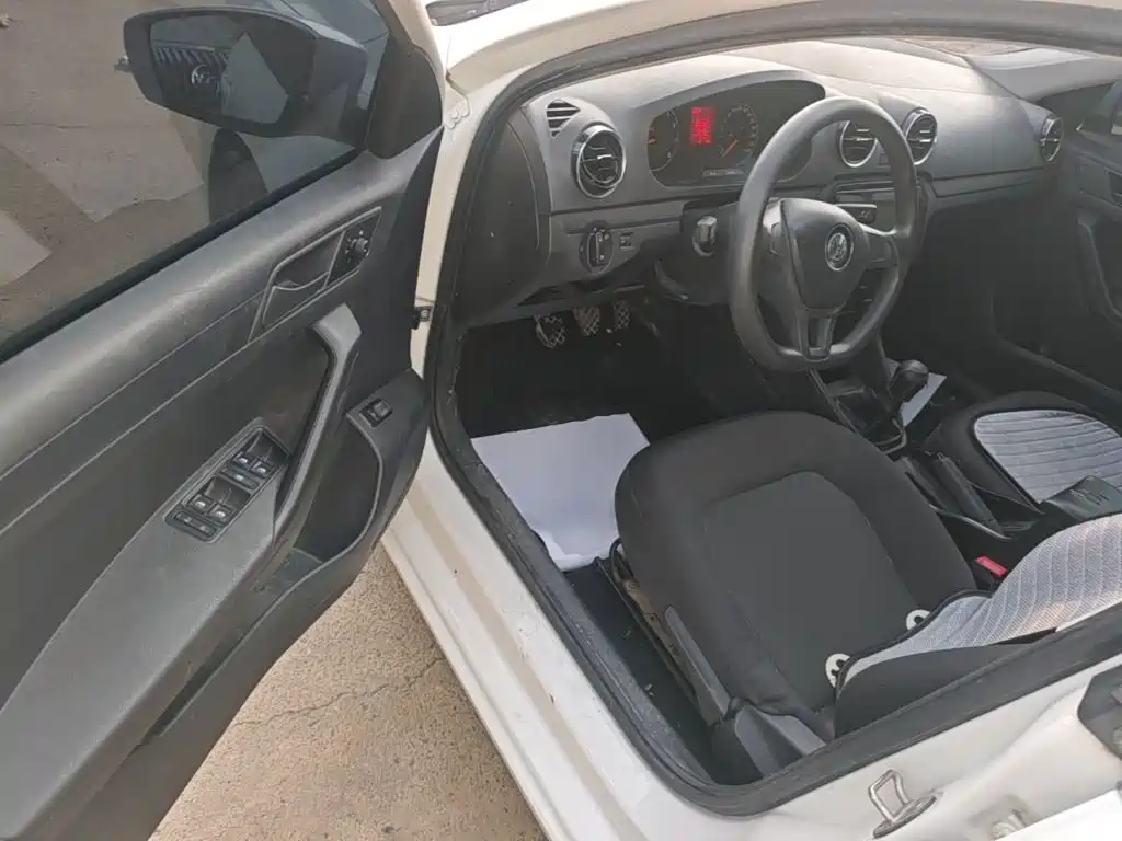 Volkswagen Jetta — миниатюра 16