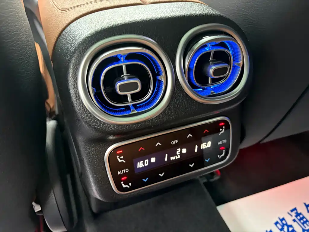Mercedes-Benz GLC — миниатюра 14