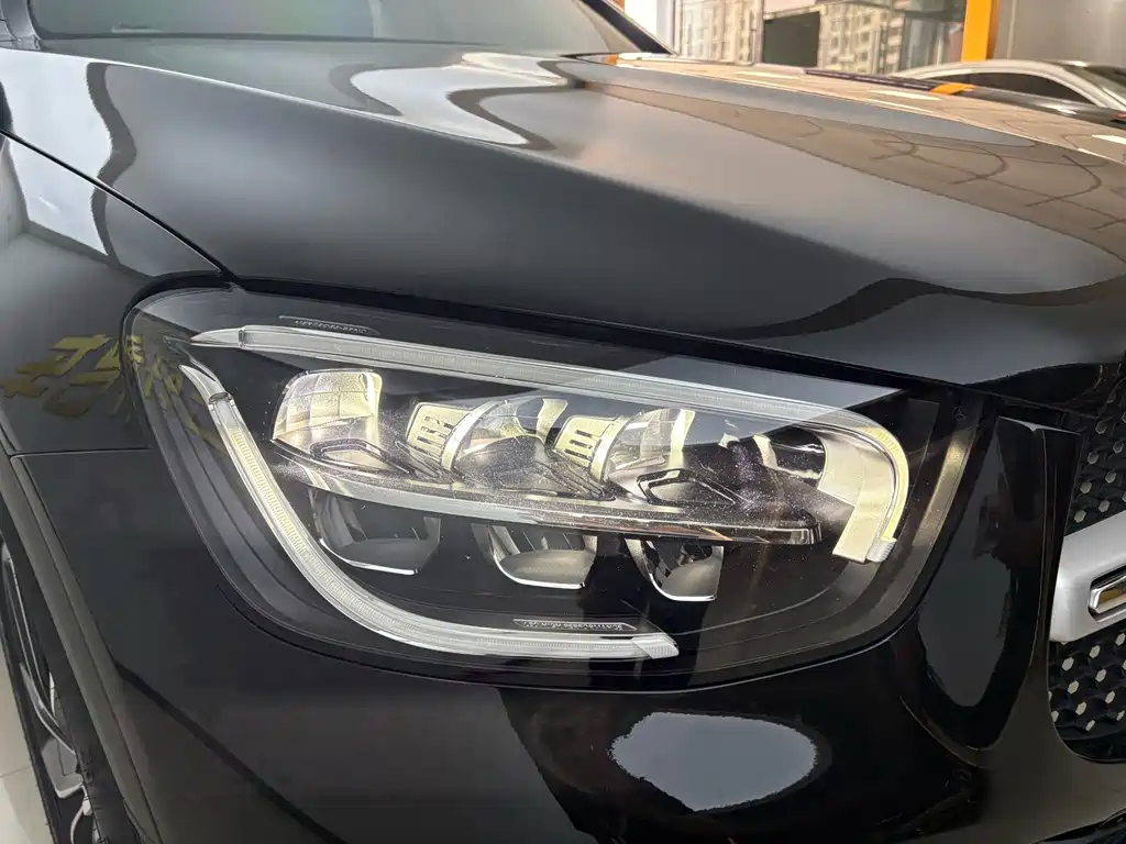 Mercedes-Benz GLC — миниатюра 9