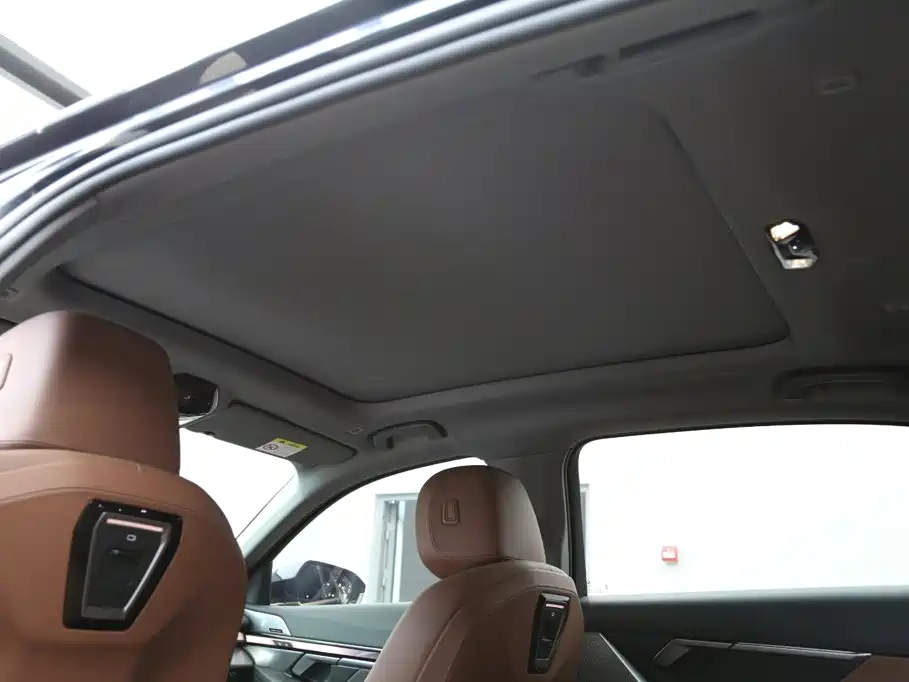 BMW 5 Series — миниатюра 21