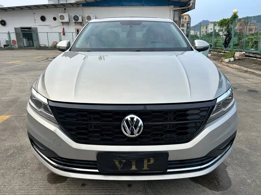 Volkswagen Lavida — миниатюра 2