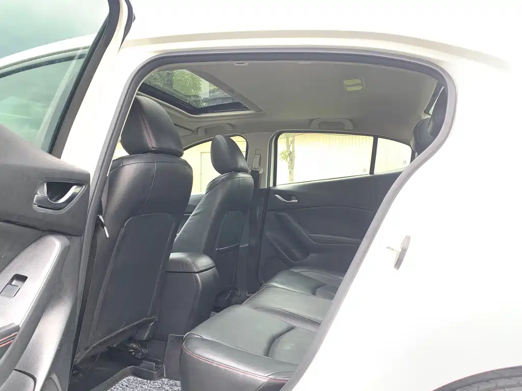 Mazda 3 Axela — миниатюра 9