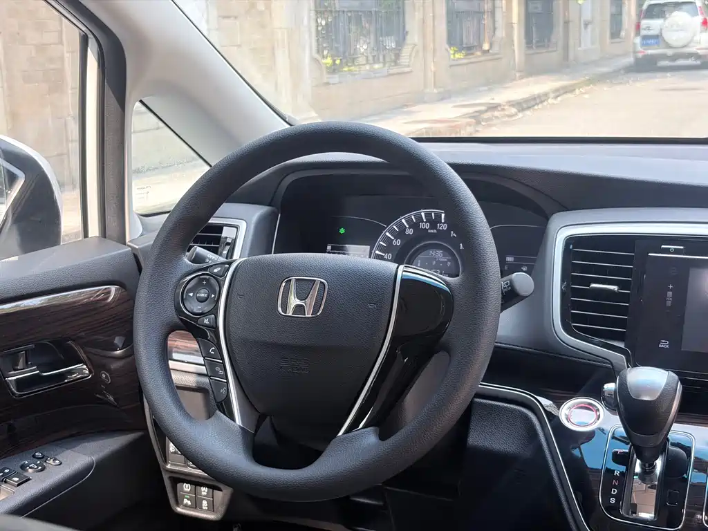 Honda Odyssey — миниатюра 21