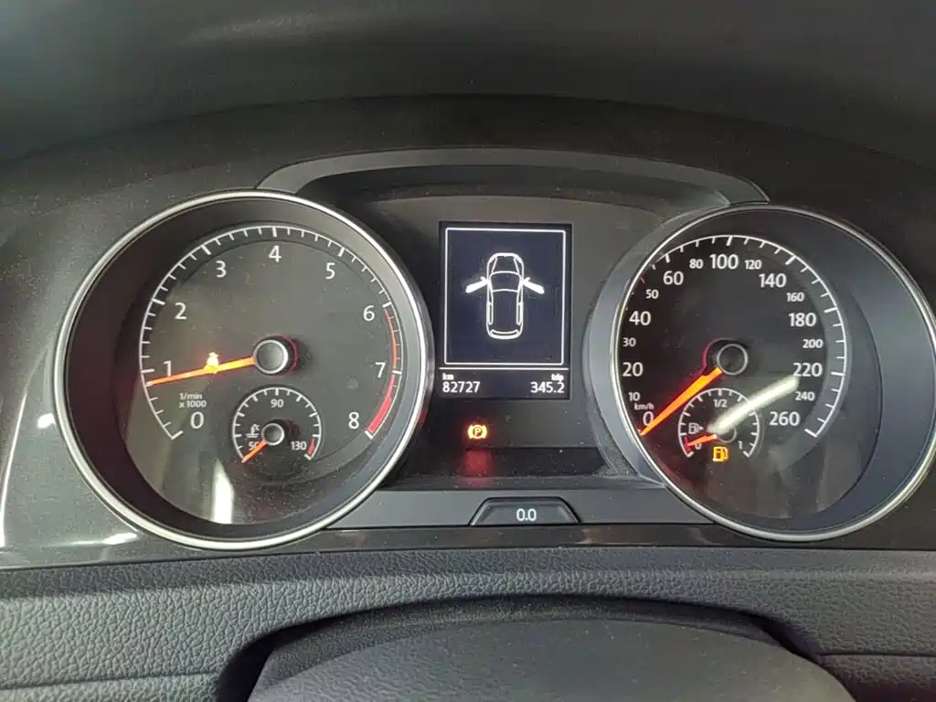 Volkswagen Golf — миниатюра 12