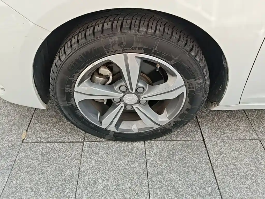 Geely Emgrand GL — миниатюра 23