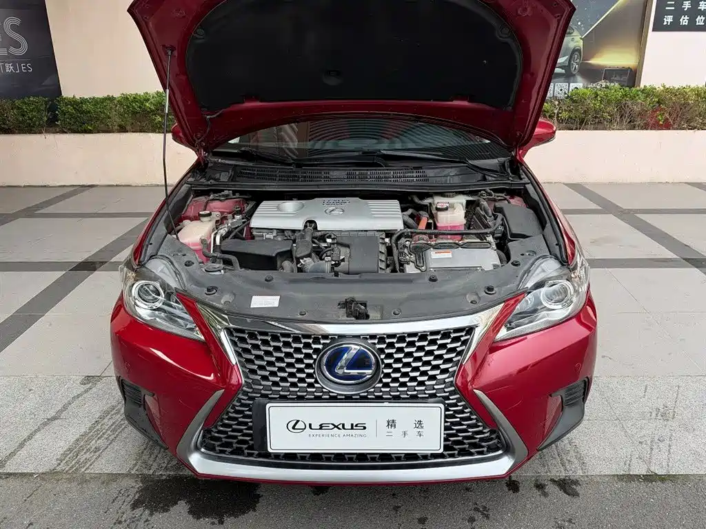 Lexus CT — миниатюра 6