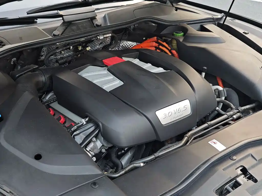 PORSCHE CAYENNE NEW ENERGY