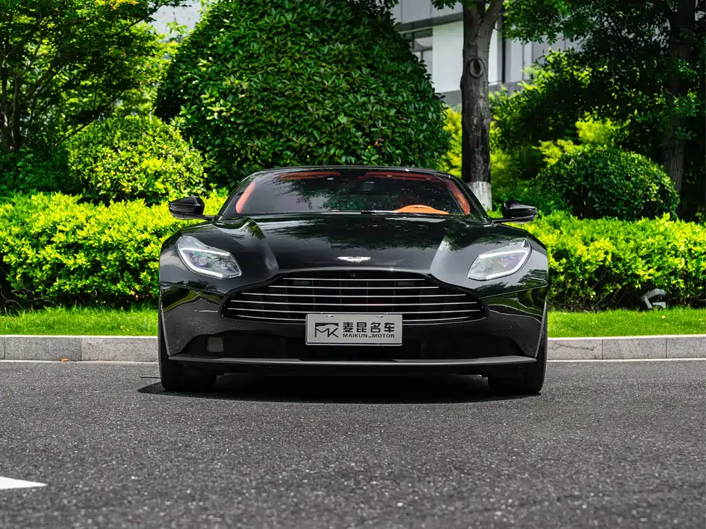 Aston Martin DB11 2023 4.0T V8 Volante