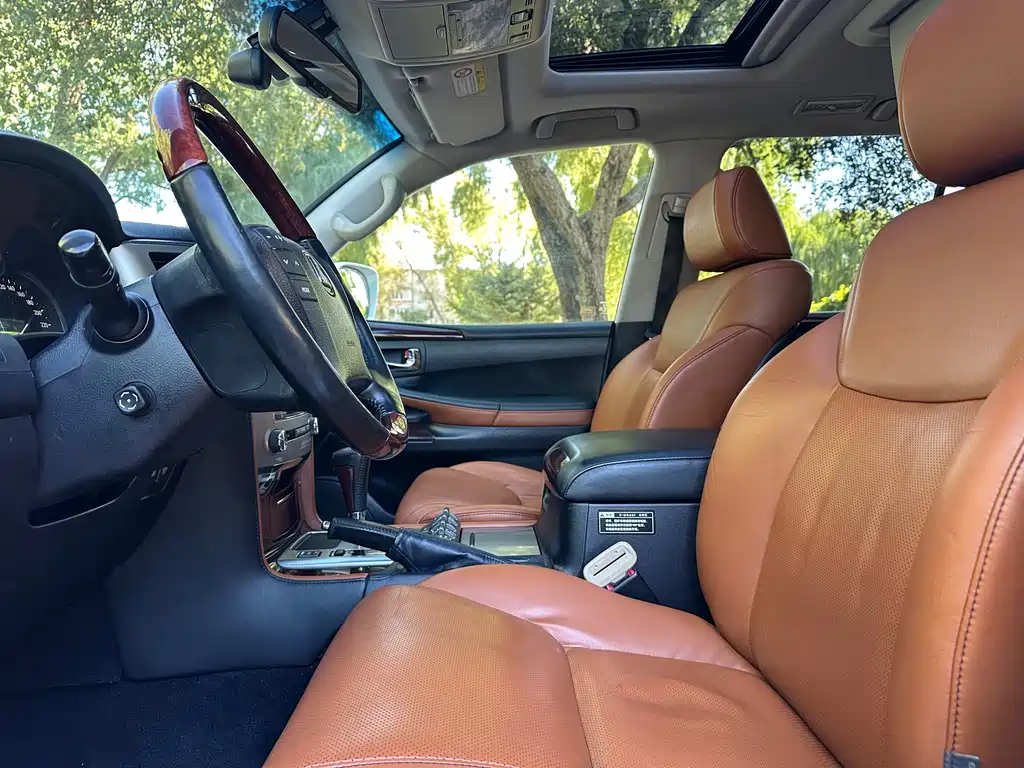 Lexus LX — миниатюра 15