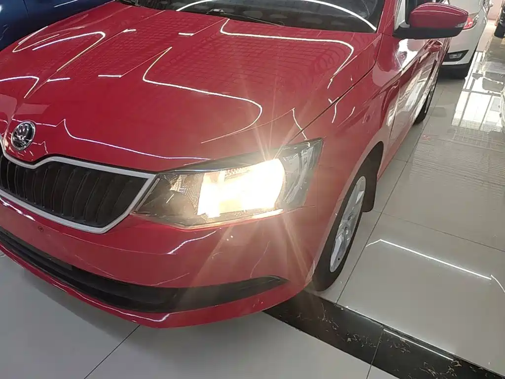 Skoda Fabia — миниатюра 24