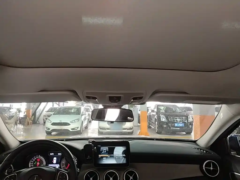 Mercedes-Benz GLA — миниатюра 18