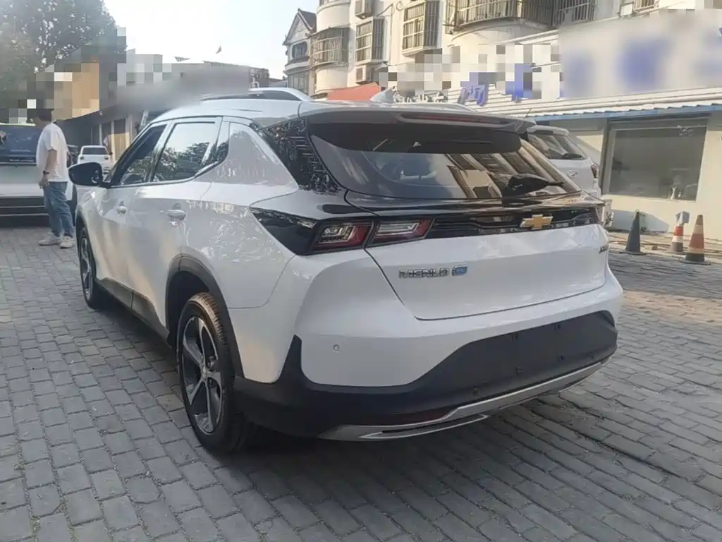 Chevrolet Menlo — миниатюра 5