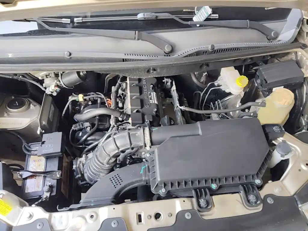 Wuling Hongguang V — миниатюра 20