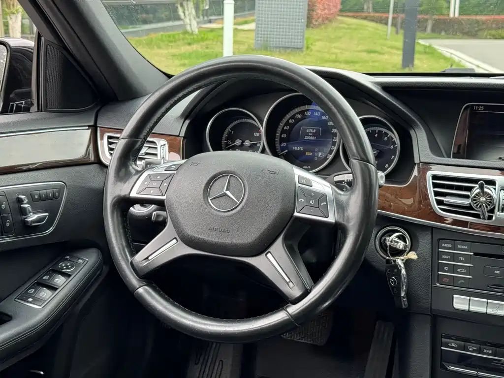 Mercedes-Benz E-Class E 2015 E 200 L
