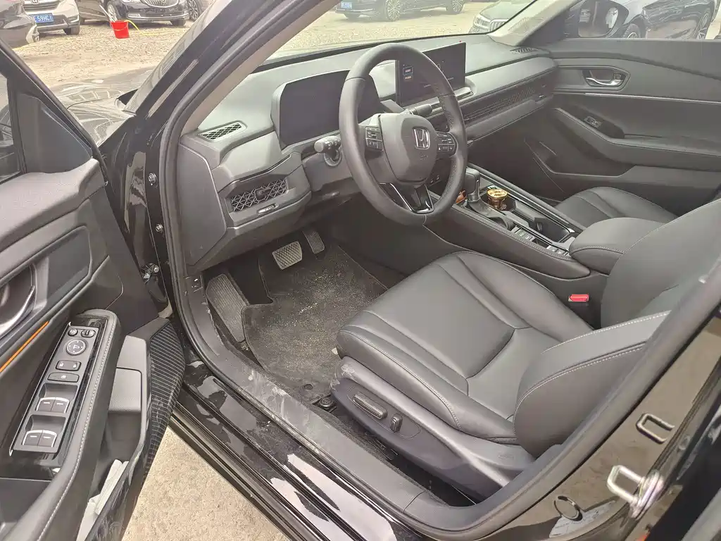 Honda Accord — миниатюра 4