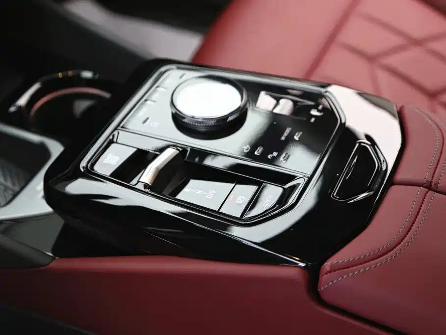 BMW 5 Series — миниатюра 15