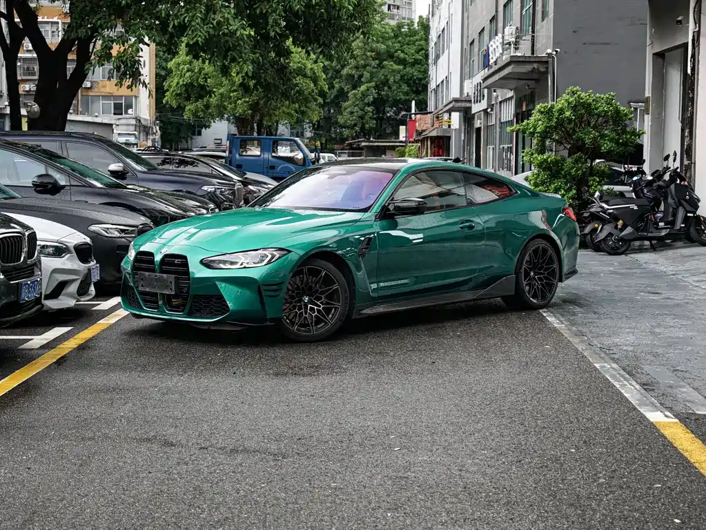 BMW M4