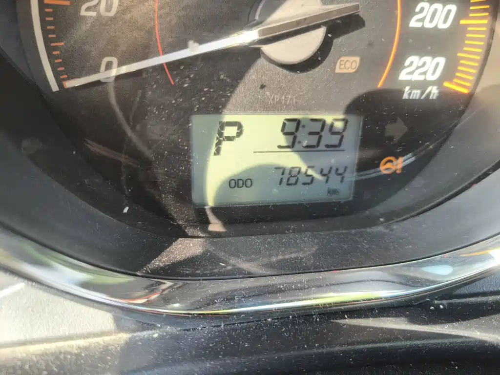 Toyota Yaris L — миниатюра 8