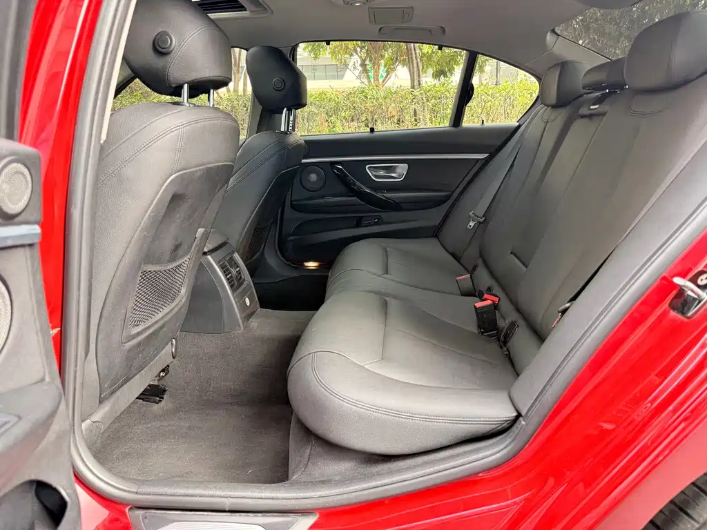 BMW 3 Series — миниатюра 7