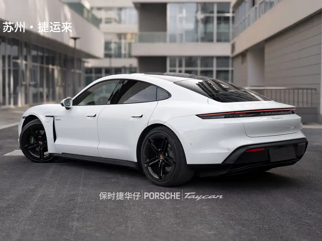 PORSCHE TAYCAN