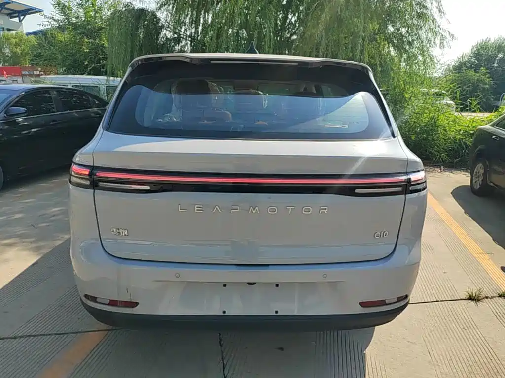 Leapmotor Leapmotor C10 — миниатюра 6