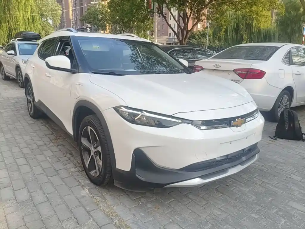 Chevrolet Menlo — миниатюра 4