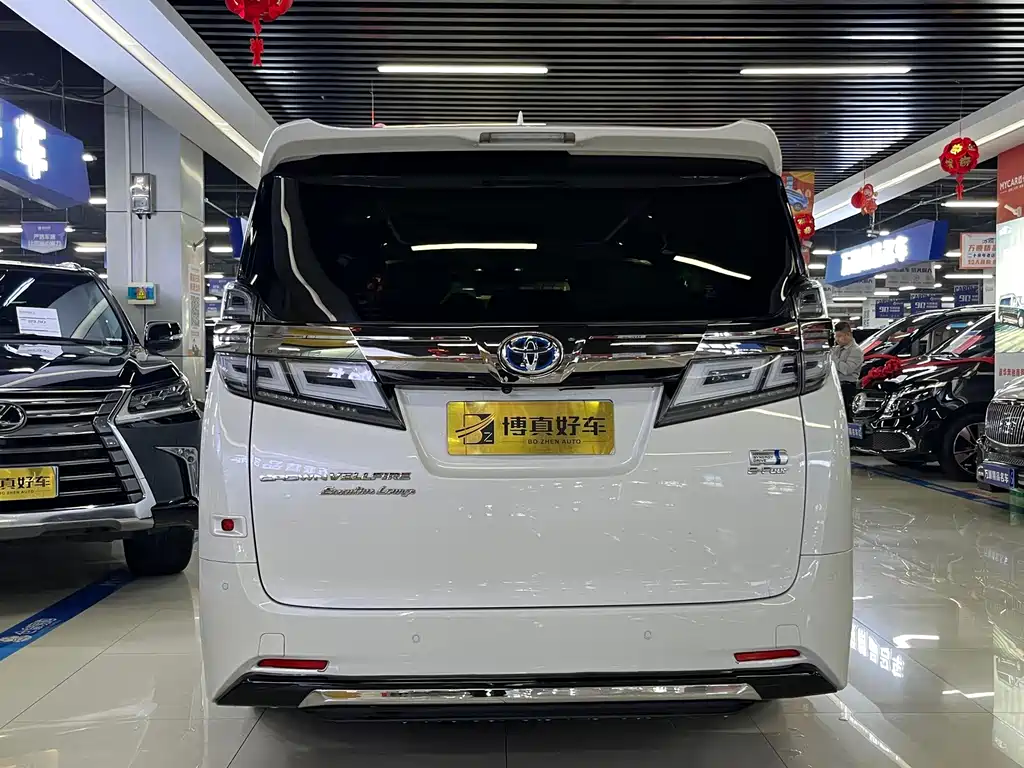 Toyota Vellfire — миниатюра 9