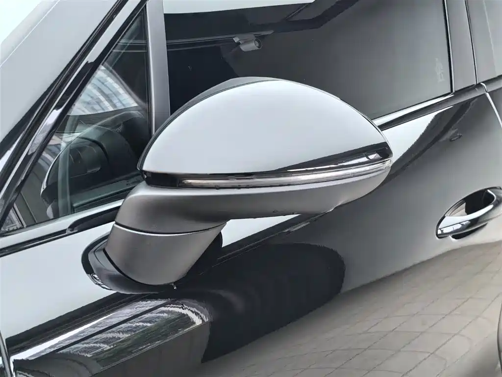 Porsche Cayenne — миниатюра 33