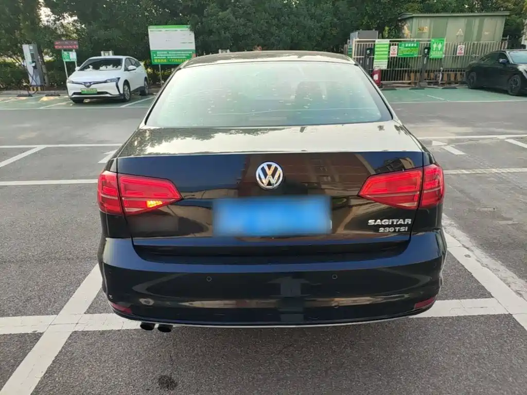 Volkswagen Sagitar — миниатюра 6