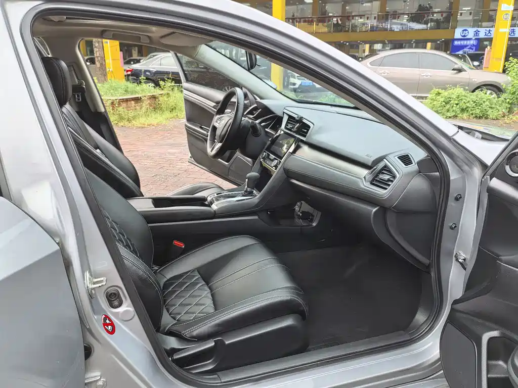 Honda Civic — миниатюра 11