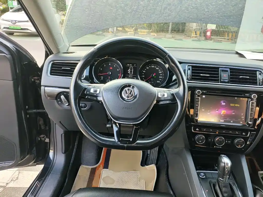 Volkswagen Sagitar — миниатюра 11