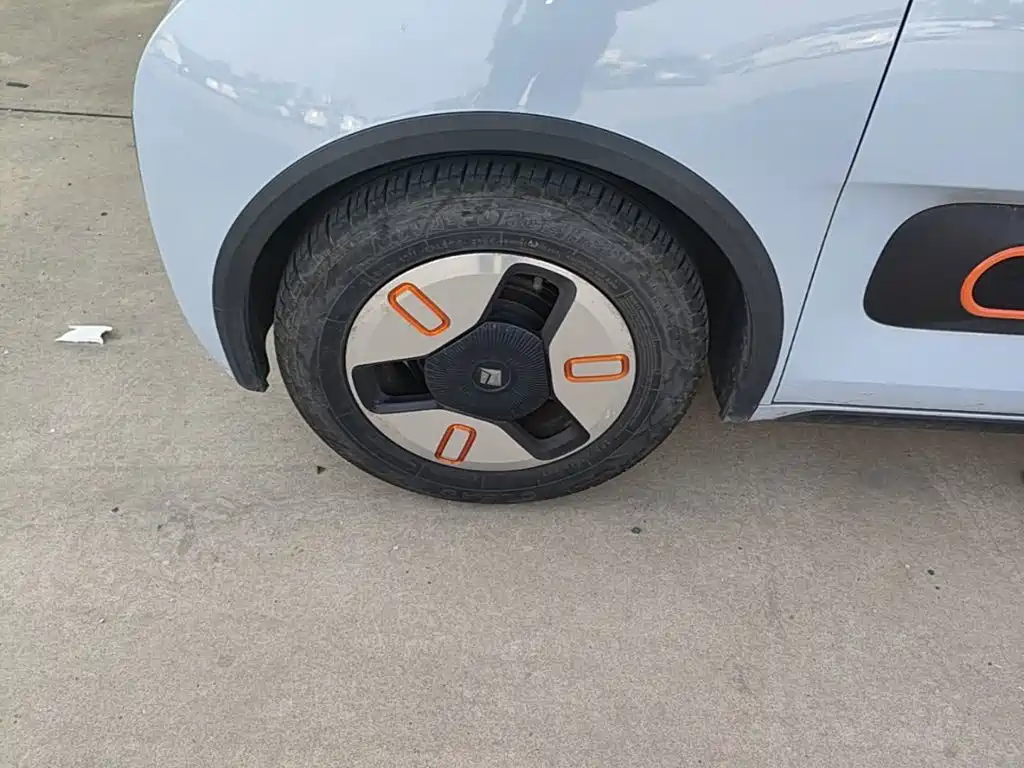 Baojun KiWi EV — миниатюра 23