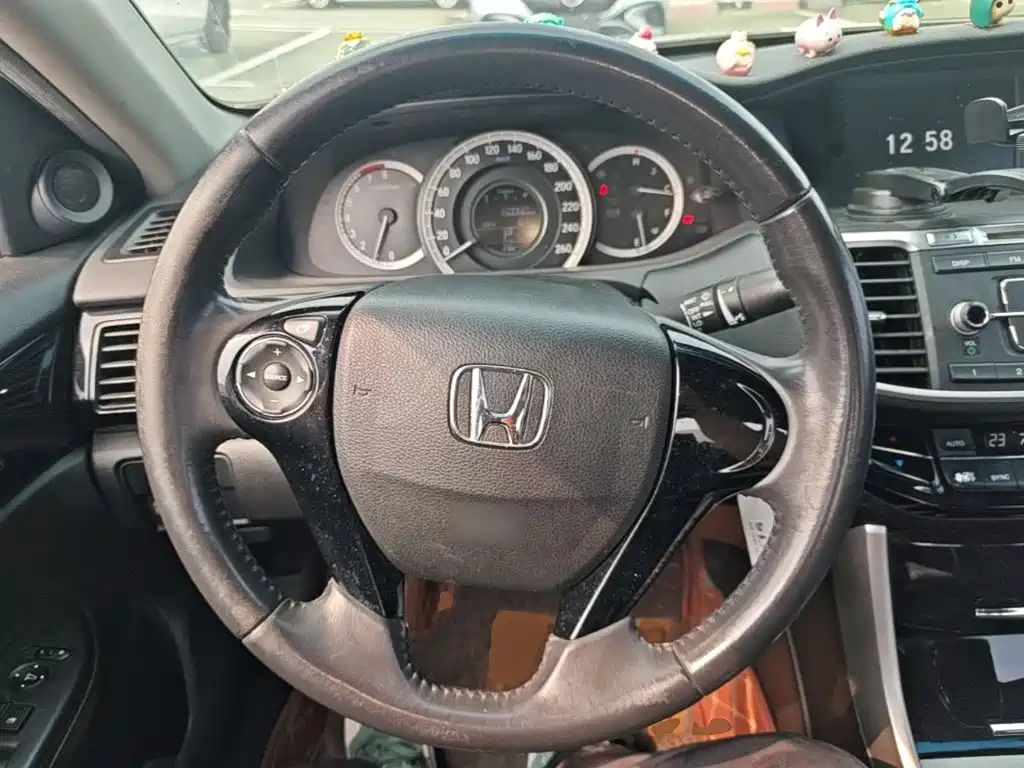 Honda Accord — миниатюра 11