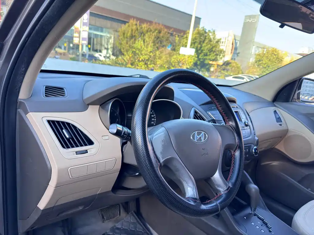 Hyundai ix35 — миниатюра 12