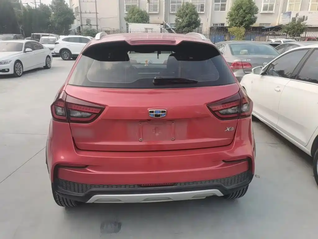 Geely Vision X3 — миниатюра 6