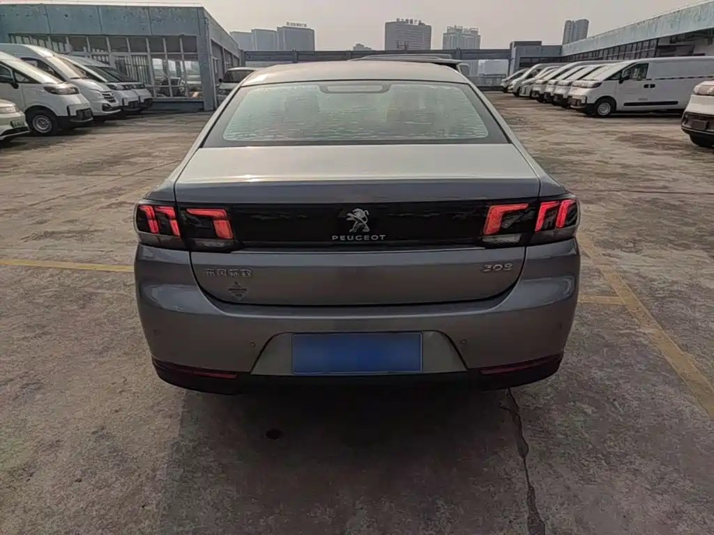 Peugeot 308 — миниатюра 6