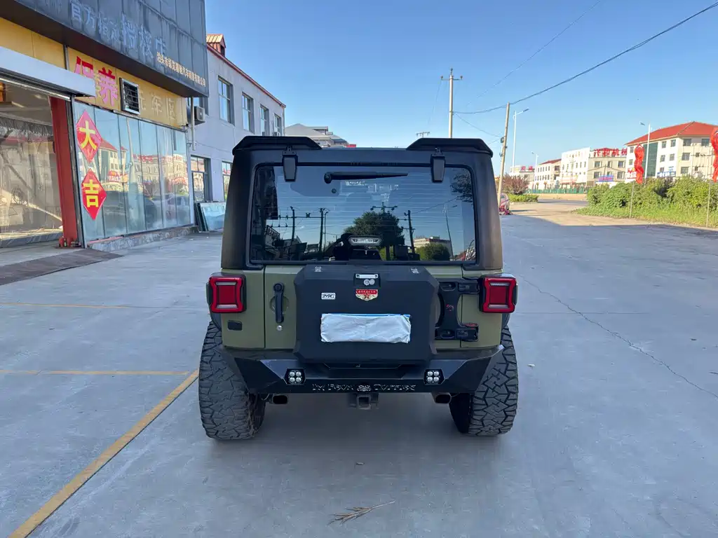 Jeep Wrangler — миниатюра 6
