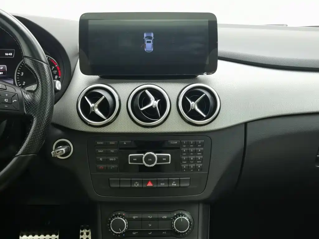 Mercedes-Benz B-Class — миниатюра 12