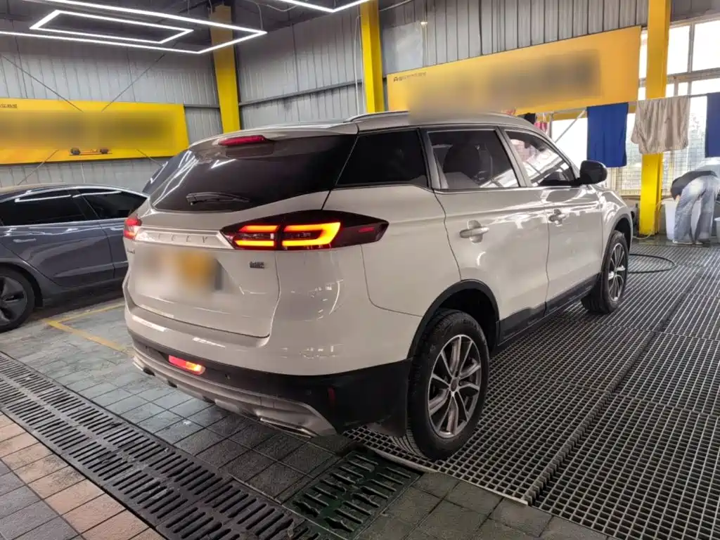 Geely Boyue — миниатюра 7