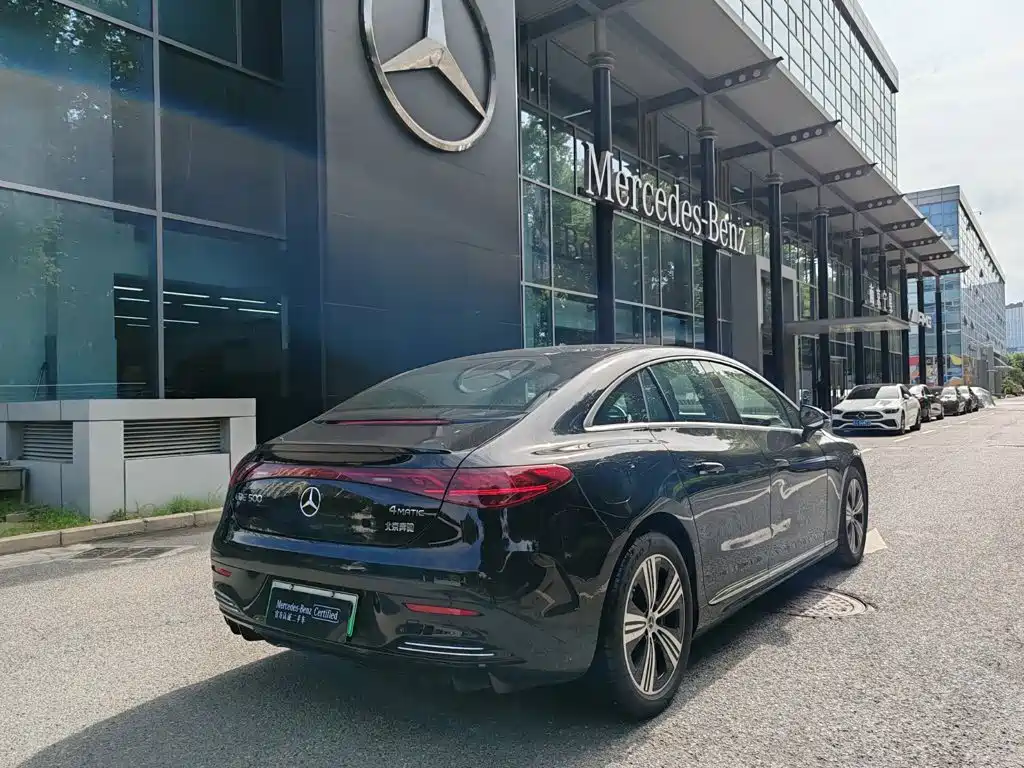 Mercedes-Benz EQE — миниатюра 9