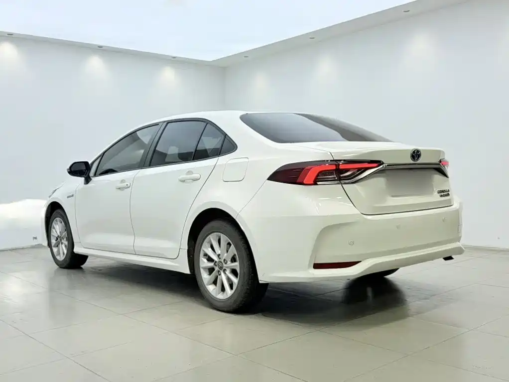 Toyota Corolla — миниатюра 8