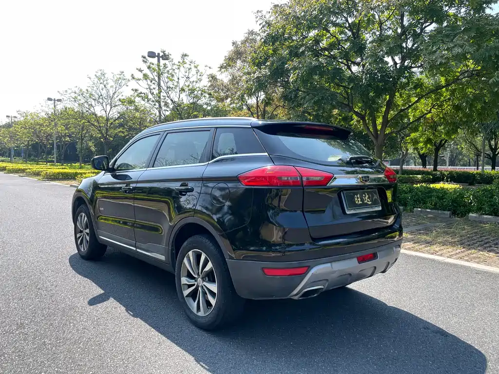 Geely Boyue — миниатюра 7