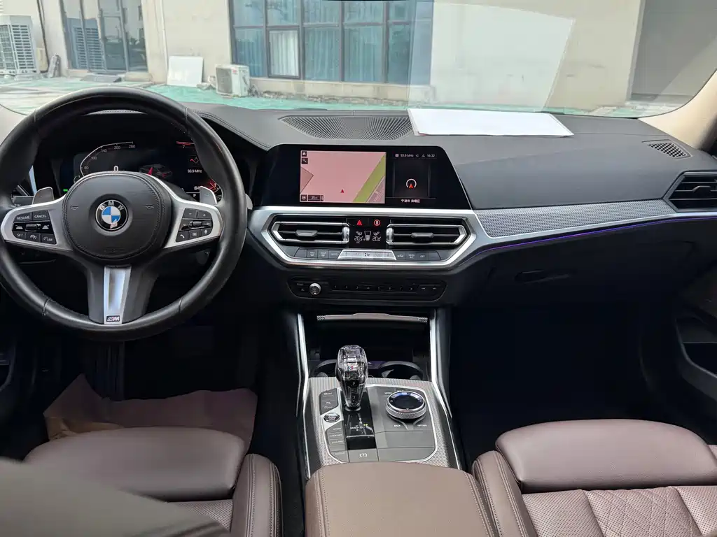 BMW 3 Series — миниатюра 8