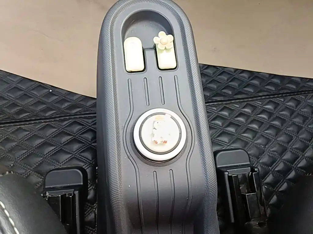 Wuling MINIEV — миниатюра 14