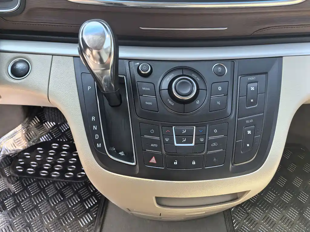 Buick GL8 — миниатюра 15