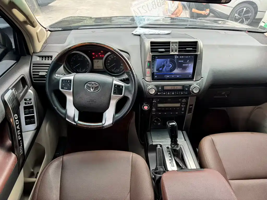 Toyota Prado (Import) — миниатюра 5