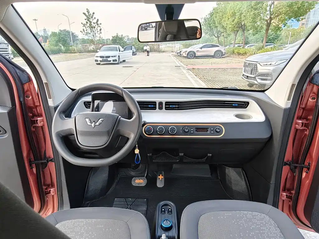 Wuling MINIEV — миниатюра 8